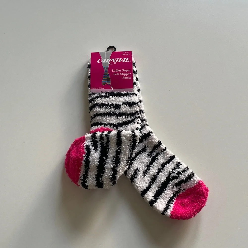 Carnival Women's Cozy Socks Animal Print Stripe Pink Black